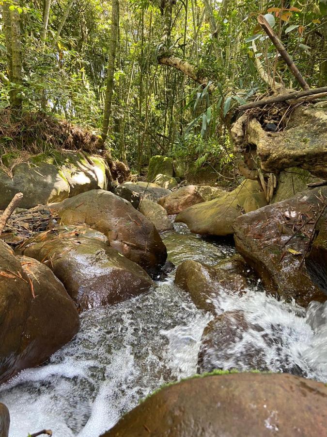 Finca clima templado, quebrada y jacuzzi; los clientes pueden usar todo el espacio y no tendrán que compartirlo con el anfitrión ni con otros huéspedes, calles en buen estado Alban  Extérieur photo