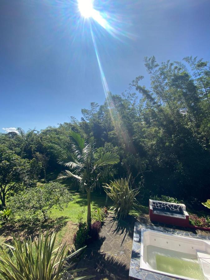 Finca clima templado, quebrada y jacuzzi; los clientes pueden usar todo el espacio y no tendrán que compartirlo con el anfitrión ni con otros huéspedes, calles en buen estado Alban  Extérieur photo